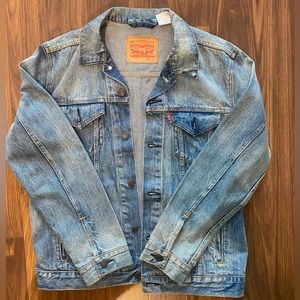 Levis stone washed jeans jacket